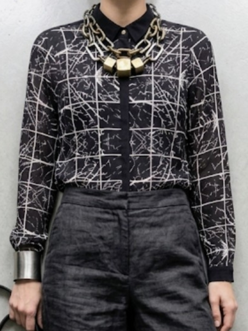 Y.A.S. Black & White Grid Print Button-Down Blouse (Sz S)